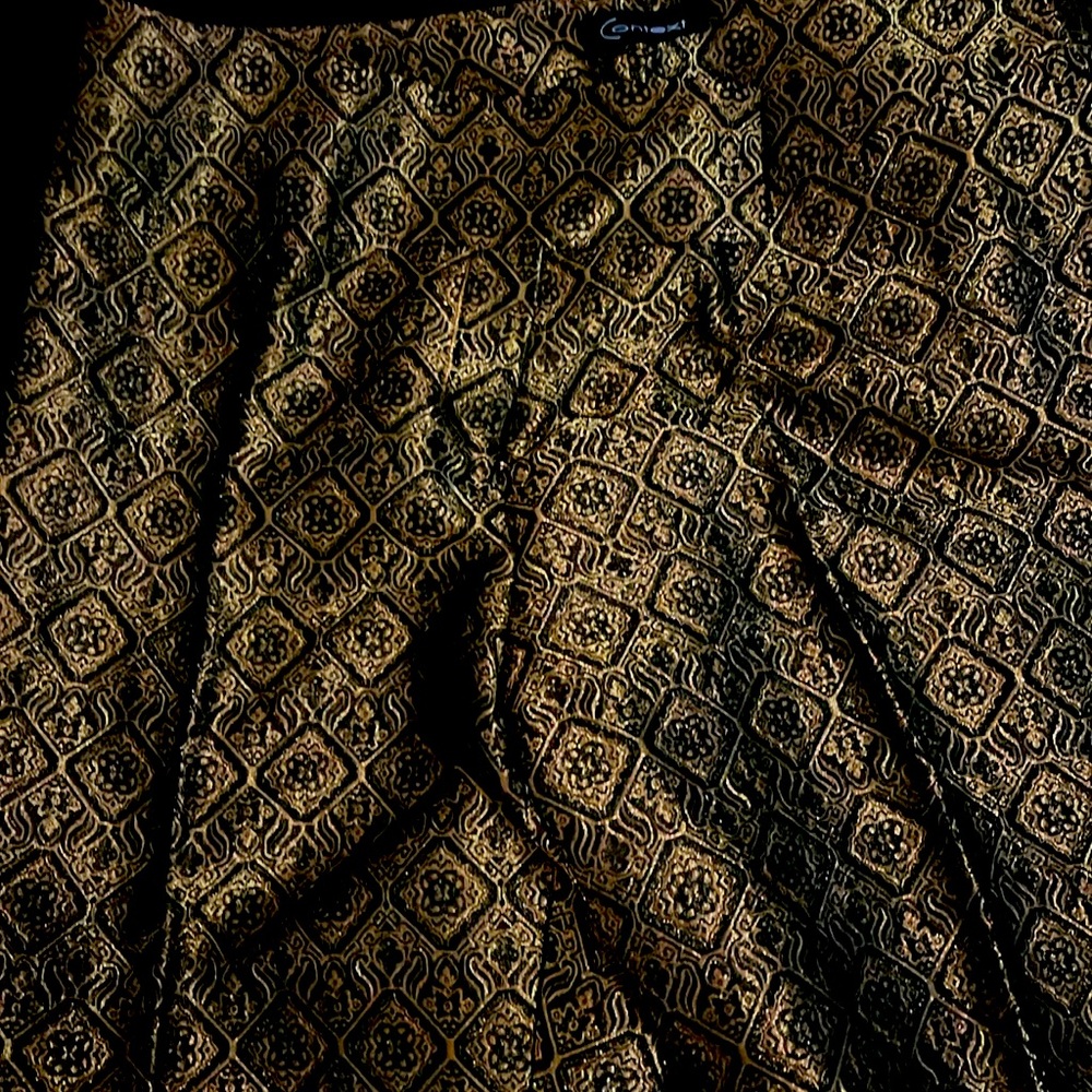 Beautiful bronze gold with brown tones brocade dress pants,wide leg